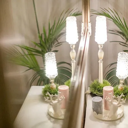 - In Der Naehe Phantasialand Bruehl Und Palmenparadies Therme Euskirchen * Swisttal