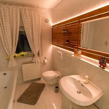 Appartement - In Der Naehe Phantasialand Bruehl Und Palmenparadies Therme Euskirchen *