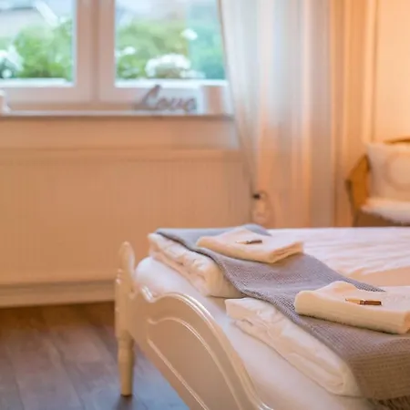 - In Der Naehe Phantasialand Bruehl Und Palmenparadies Therme Euskirchen