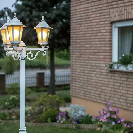 - In Der Naehe Phantasialand Bruehl Und Palmenparadies Therme Euskirchen