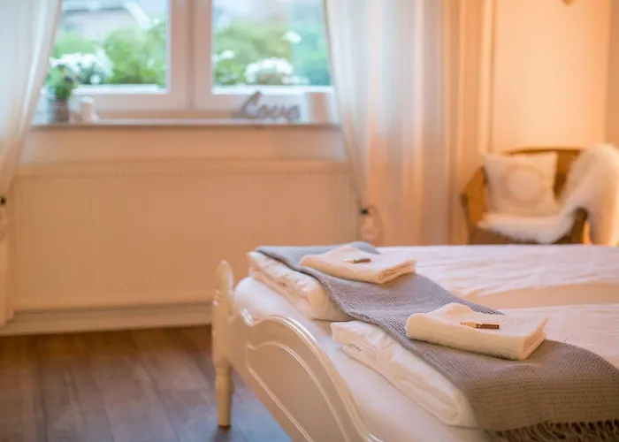 - In Der Naehe Phantasialand Bruehl Und Palmenparadies Therme Euskirchen